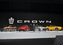 EVもクラウンも発売前のモデルを大量公開！　なぜトヨタだけ衝撃の「新車発表」が可能なのか？