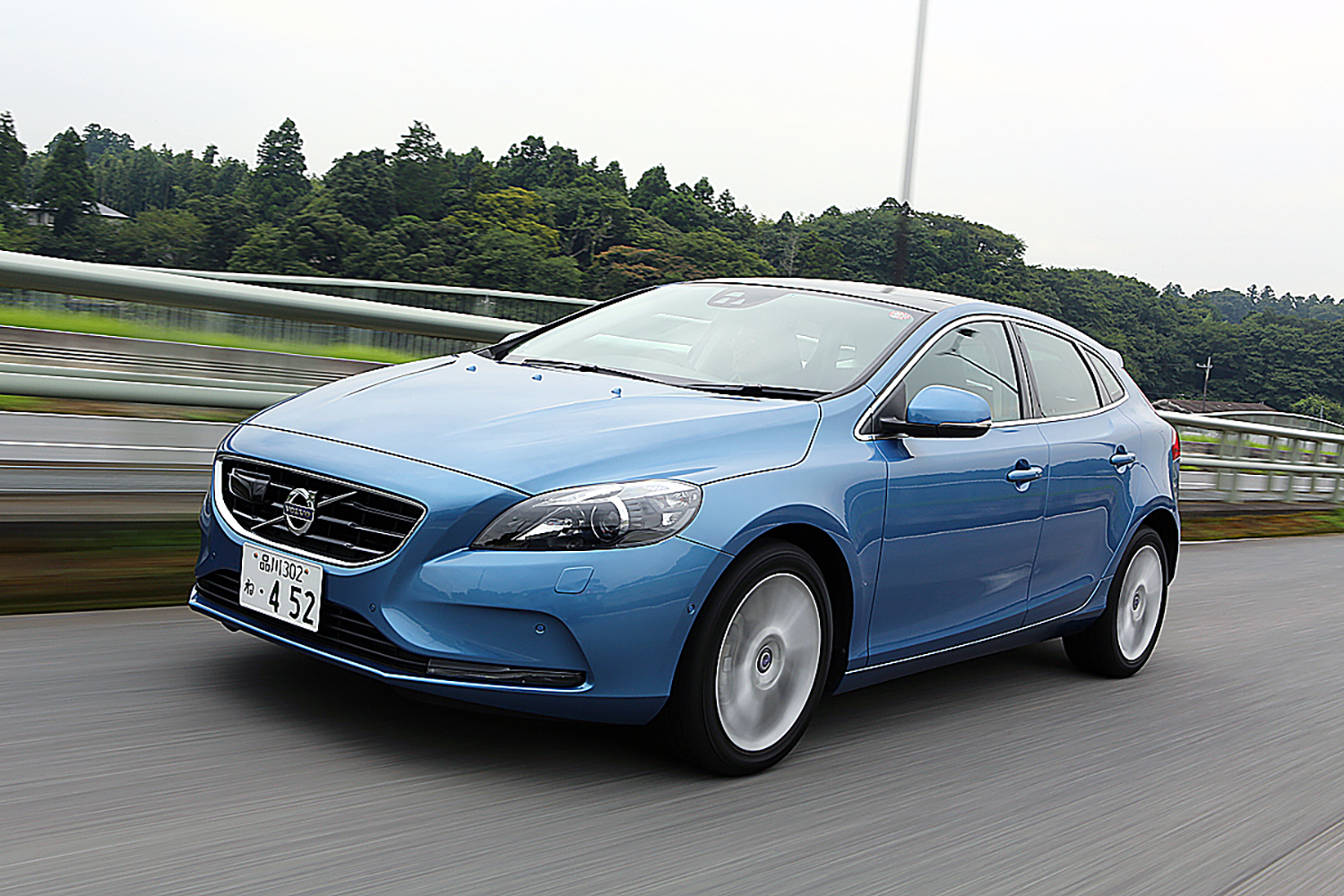 V40走り