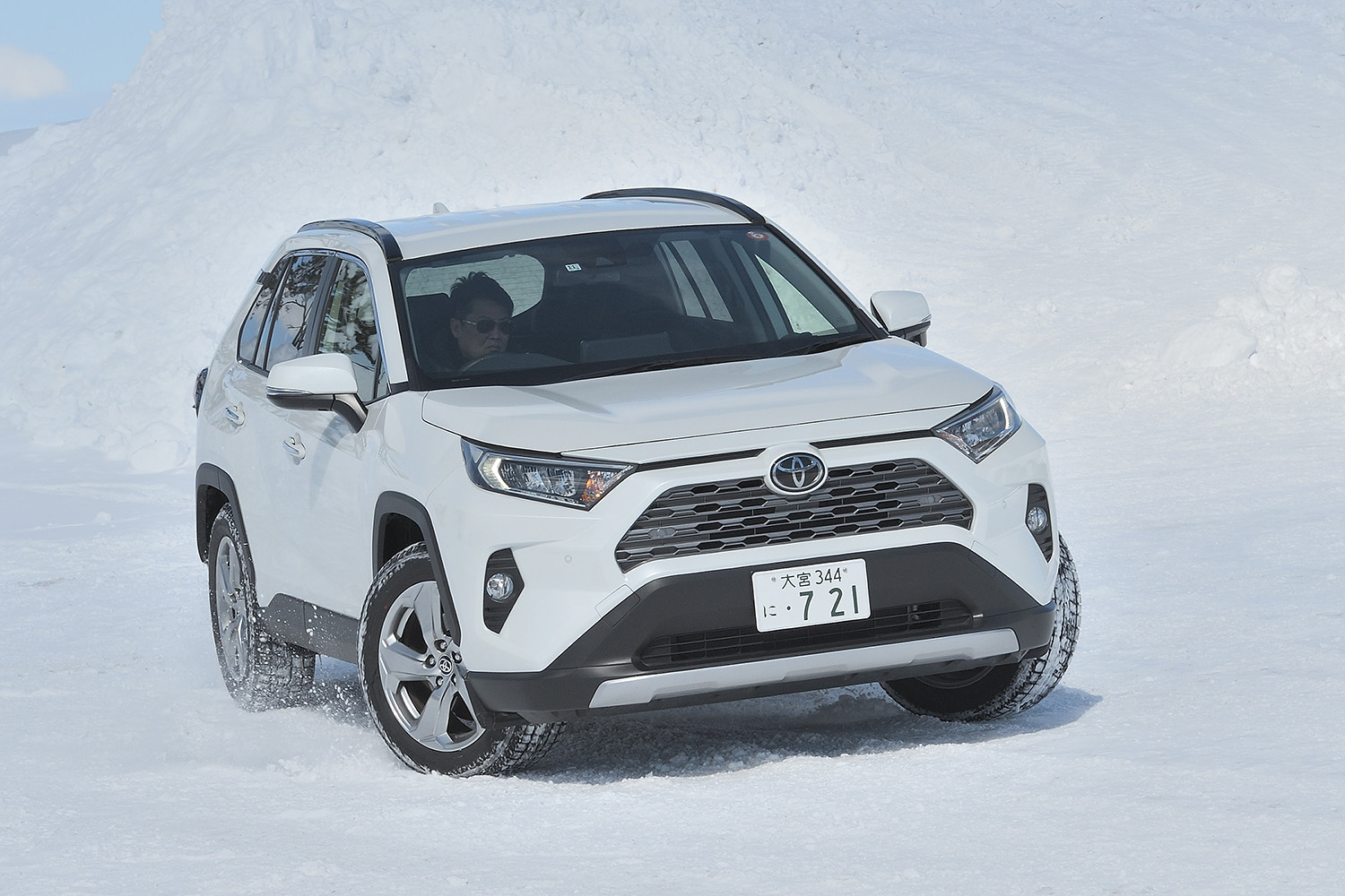 ヨコハマ「アイスガード７」を履いたトヨタRAV4 〜 画像7