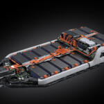 【画像】電池容量の性能向上で航続距離450kmを達成！　レクサスUX300eの一部改良を発表 〜 画像5