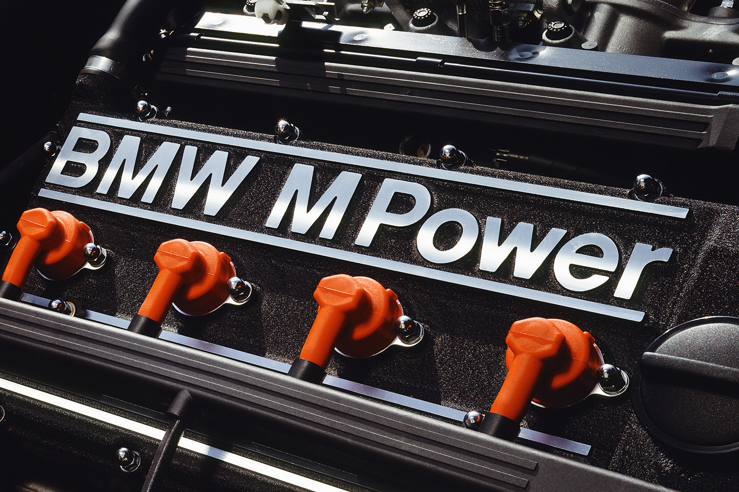 BMW M3のエンジン
