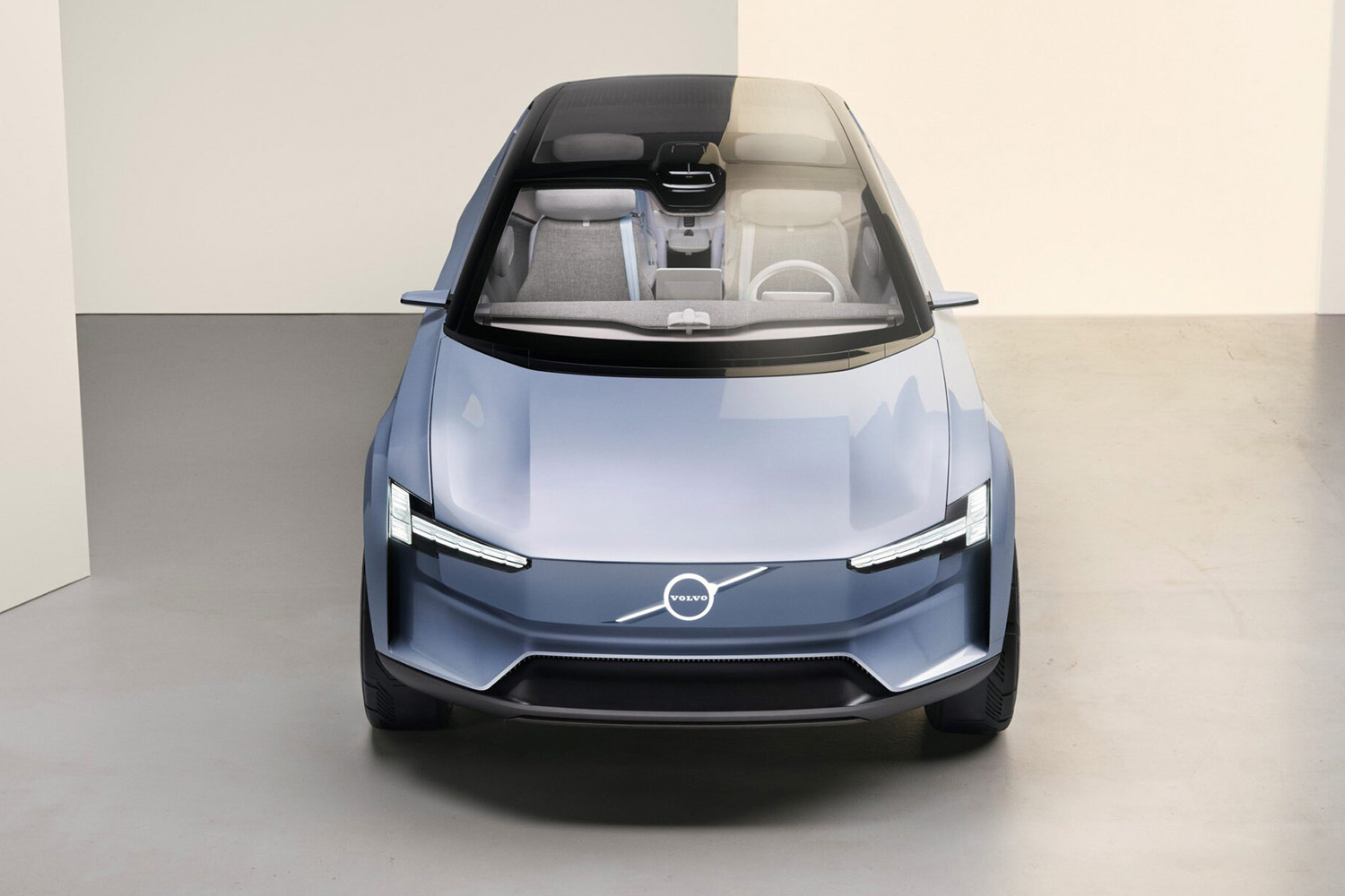 Volvo_Concept_Recharge_Exterior_front_view_002-scaled