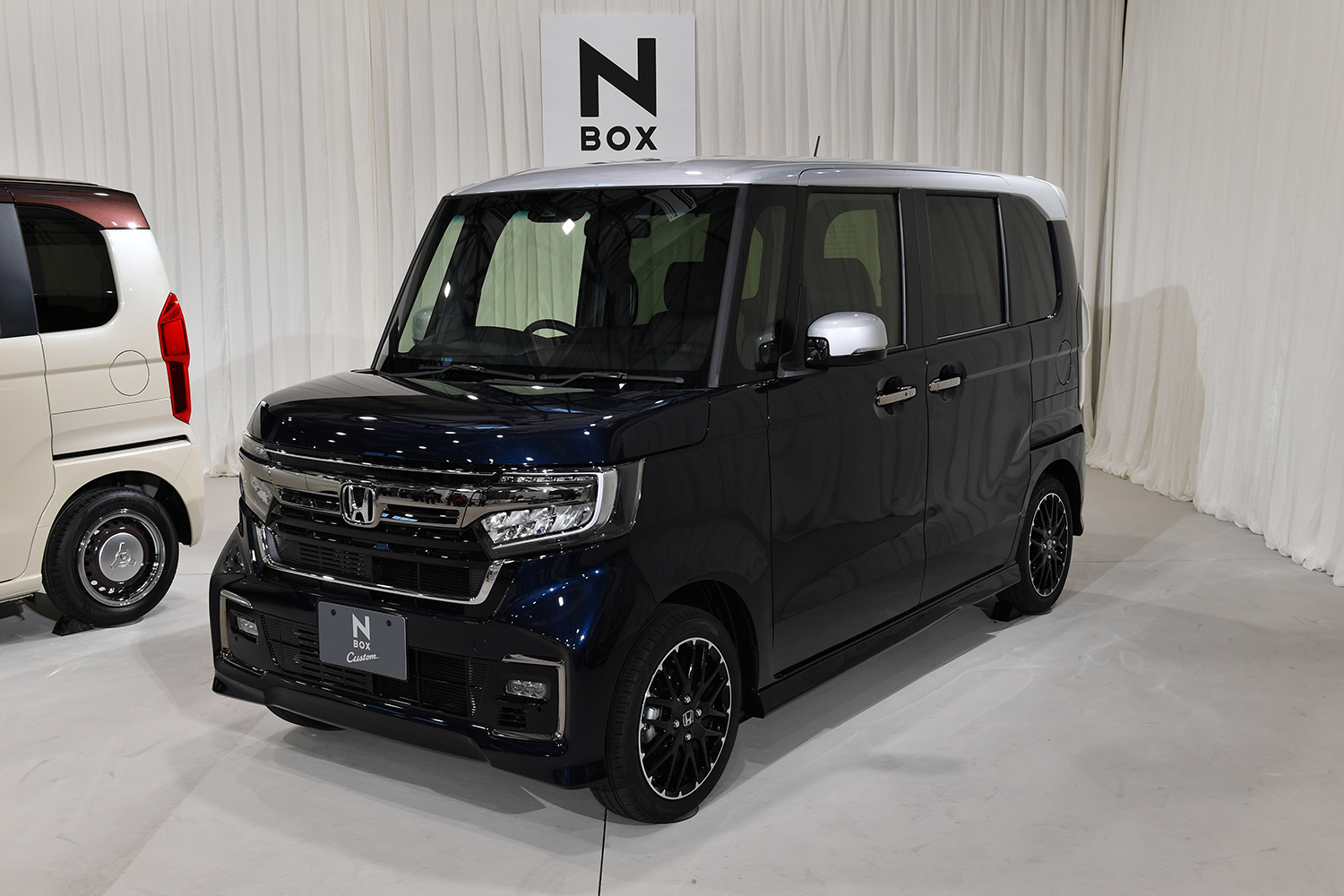 ホンダn Boxカスタムの魅力に迫る 自動車情報 ニュース Web Cartop