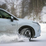 【画像】運転技術向上が狙える冬がきた！　レーシングドライバーがすすめる「雪道」走行と「ドラテク習得」のコツ 〜 画像4