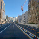通行料は無料！　全長たった２km！　首都高の間に存在する謎の「東京高速道路」の正体