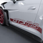 【画像】【試乗】旋回加速度は驚異の1.5G！　地上の戦闘機「ポルシェ911GT3RS」をシルバーストーンで全開走行 〜 画像61