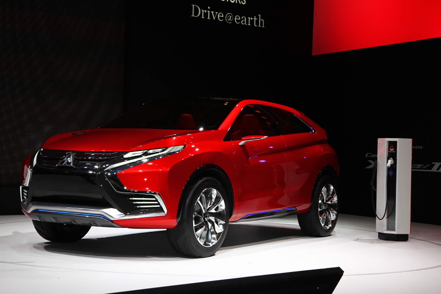 三菱Concept XR-PHEV Ⅱのフロントスタイリング 〜 画像6