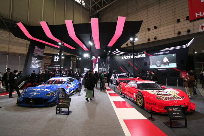 「Ｚ・NSX・スープラ」GT500のチャンピオンマシン３台を堂々展示！　ブリヂストンの輝かしい「レースの歴史」が熱い【東京オートサロン2023】