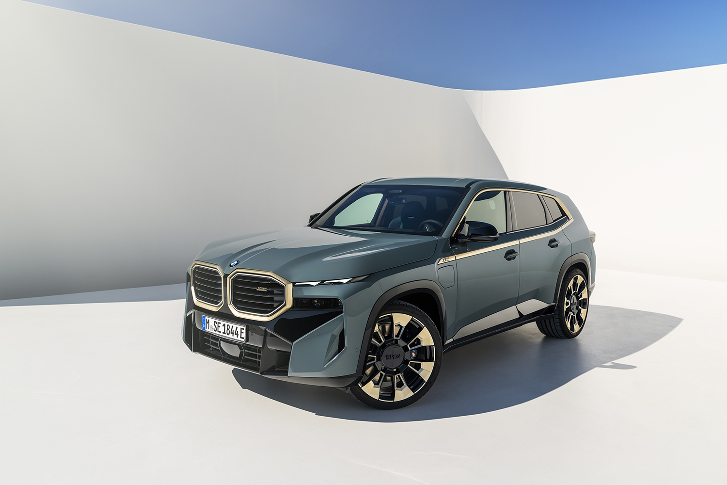 650馬力以上を発揮するSUV「BMW XM」はサーキットもOK 〜 画像7