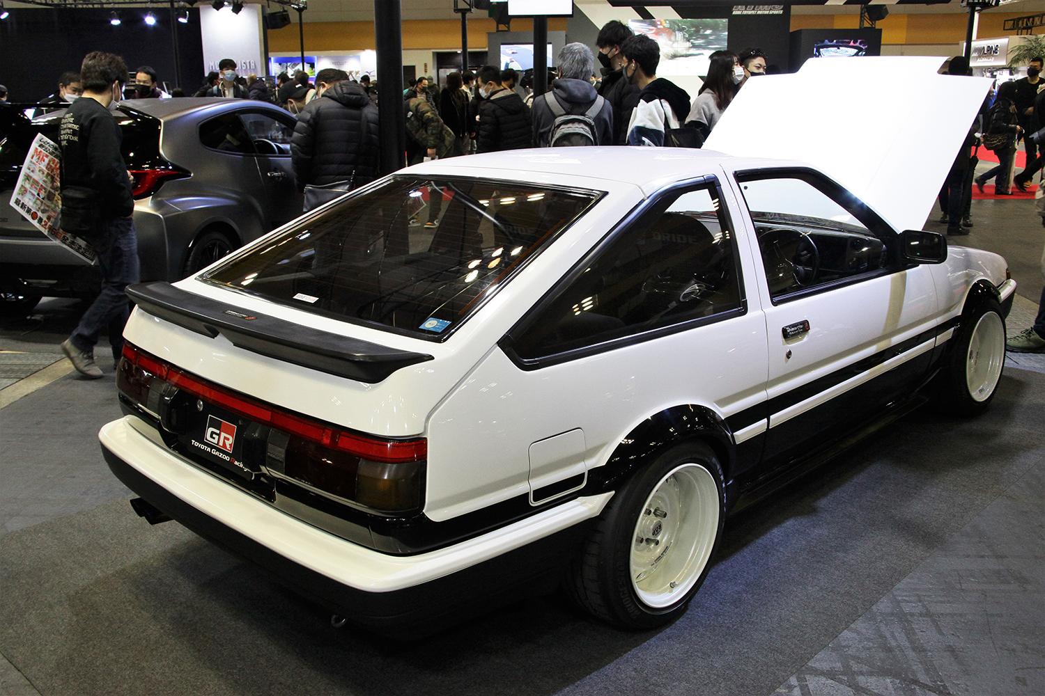 大阪オートメッセ2023のTOYOTA GAZOO Racingブースに展示される3台のAE86 〜 画像2