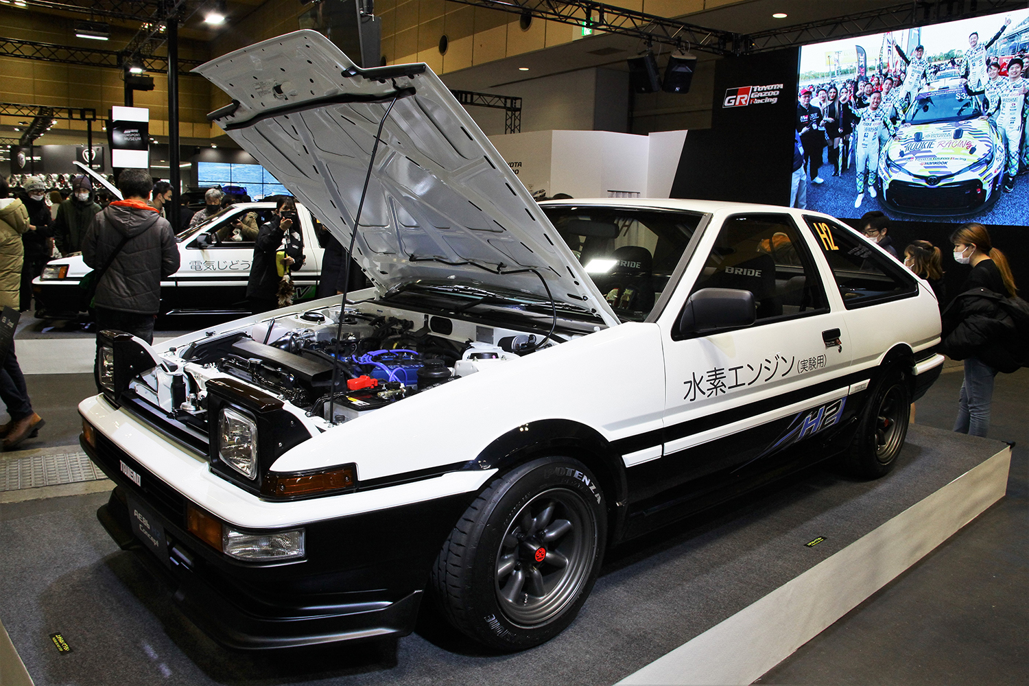 AE86 H2 Conceptのフロントスタイリング