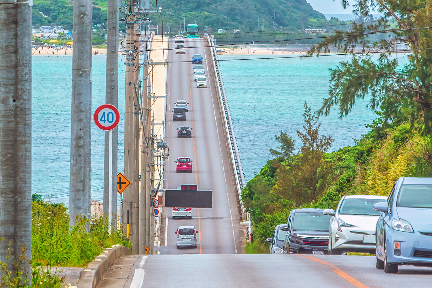 GWも夏休みも沖縄や北海道で「レンタカー不足」が懸念！　わかっているのに対策できない理由とは