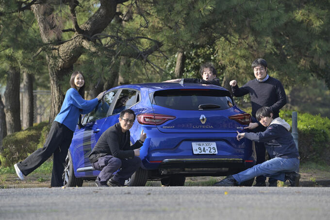 ５乗はちょっと……でも大人４乗なら余裕！　狭い道が苦にならないサイズ感もよし！　編集部の「ルーテシアE-TECHフルハイブリッド」１週間使い倒しリポート【後編】