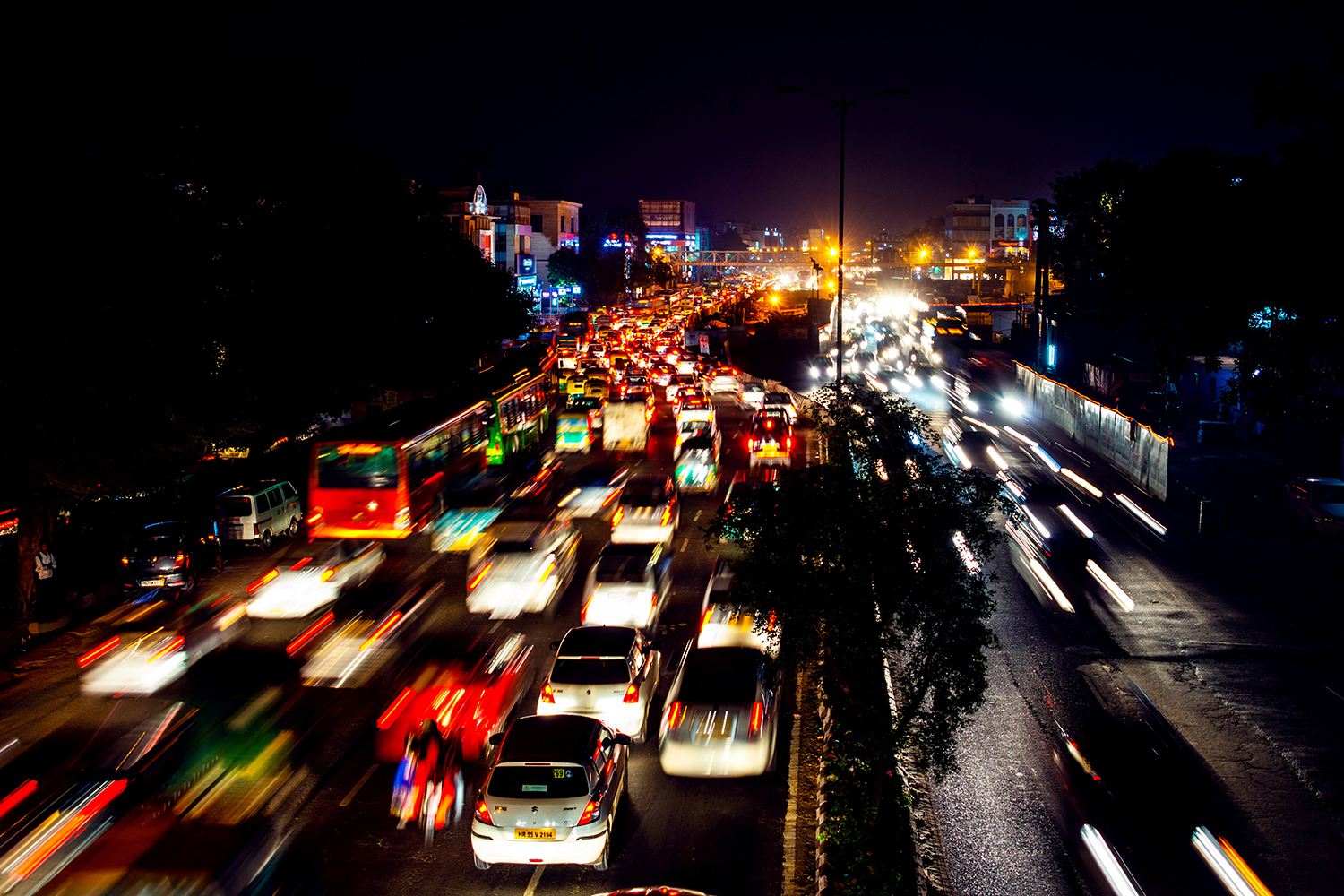 夜のインドの高速道路の様子 〜 画像1