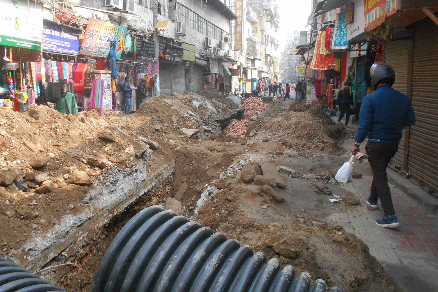 インドの道路工事現場が泥沼だった 〜 画像2