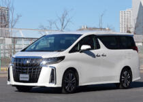 「納車はやっぱり混乱する」「アジアを意識しすぎたクルマに!?」　まもなく登場「新型アルファード」を取り巻く噂