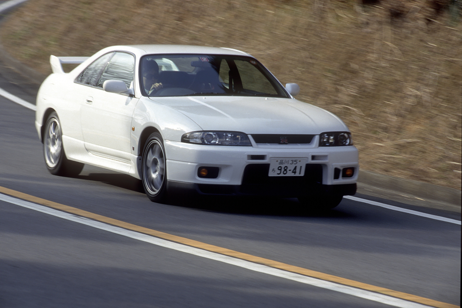 日産スカイラインGT-R（4代目）の走行写真 〜 画像14