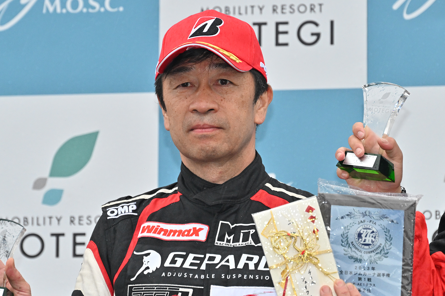 テスラ・モデル3で参戦している深川選手