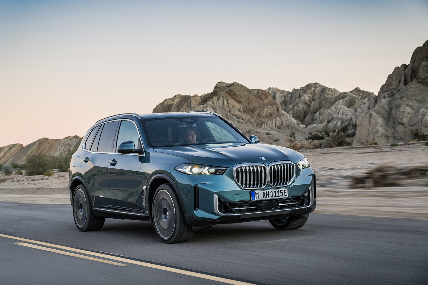 BMW X５にマイルドハイブリッド仕様とプラグインハイブリッドモデルが登場 〜 画像9