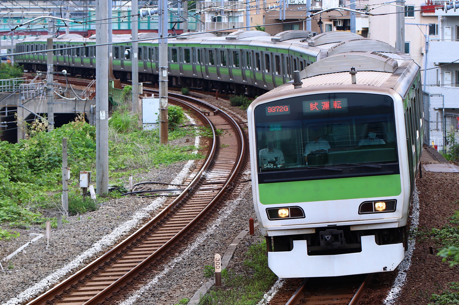 発煙筒はクルマだけでなく鉄道にも搭載されている 〜 画像4