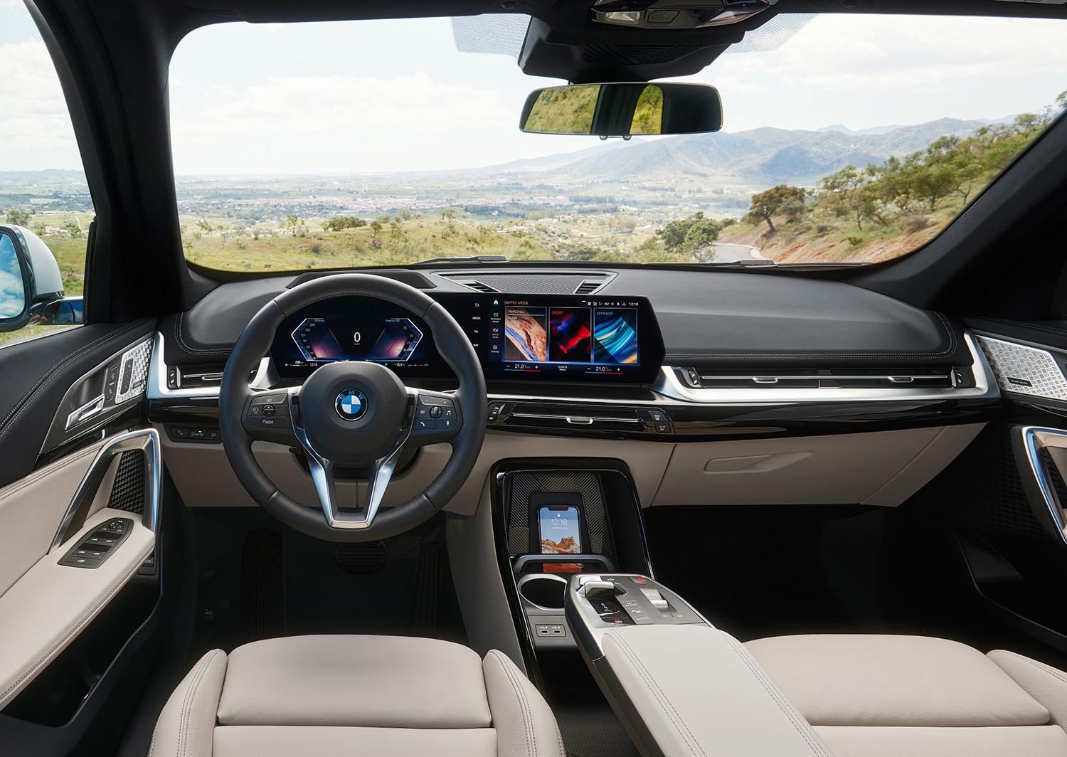 高い燃費性能を備えた「xDrive 20d」で駆けぬける歓び