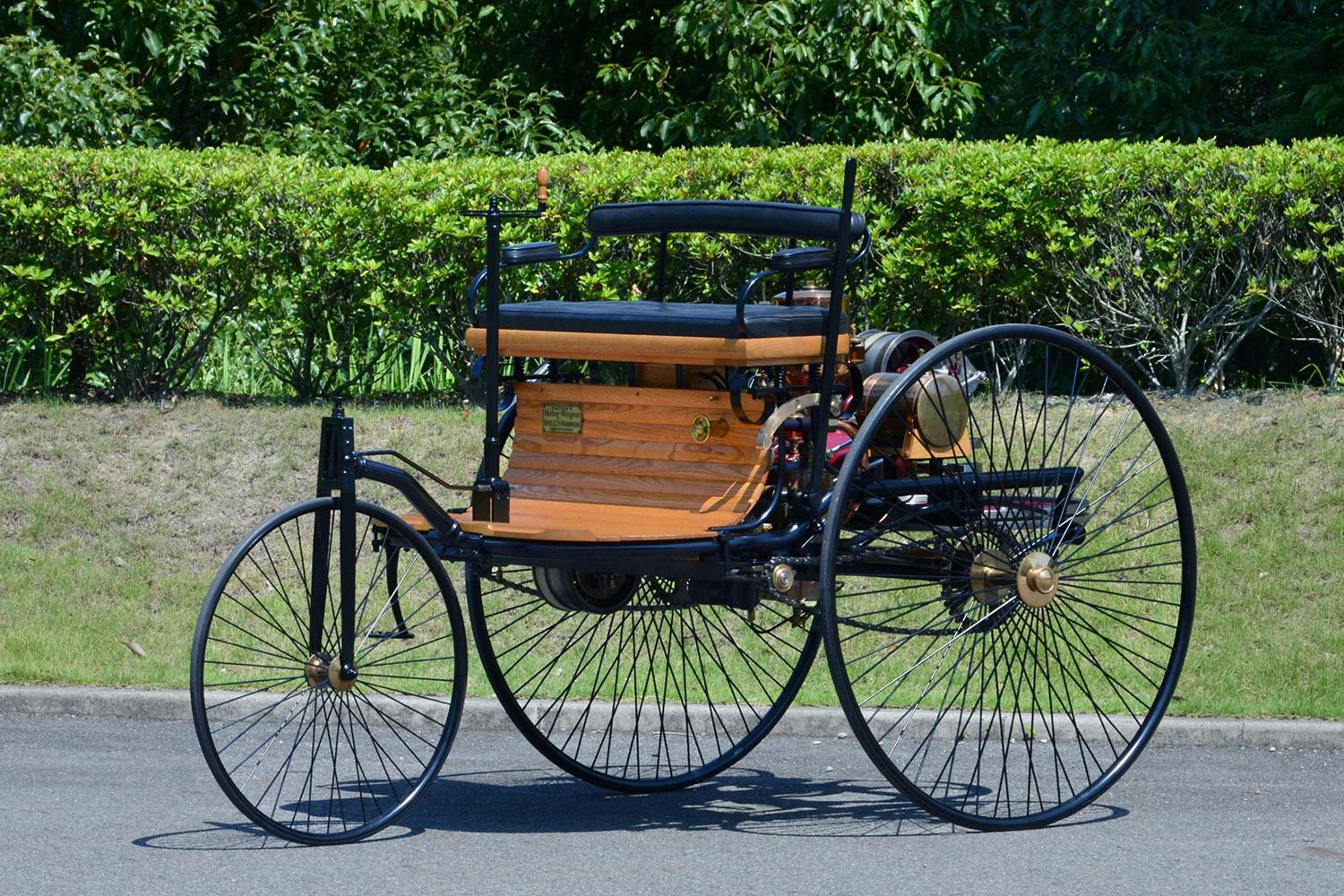 カール・ベンツが作った3輪自動車のフロントスタイリング