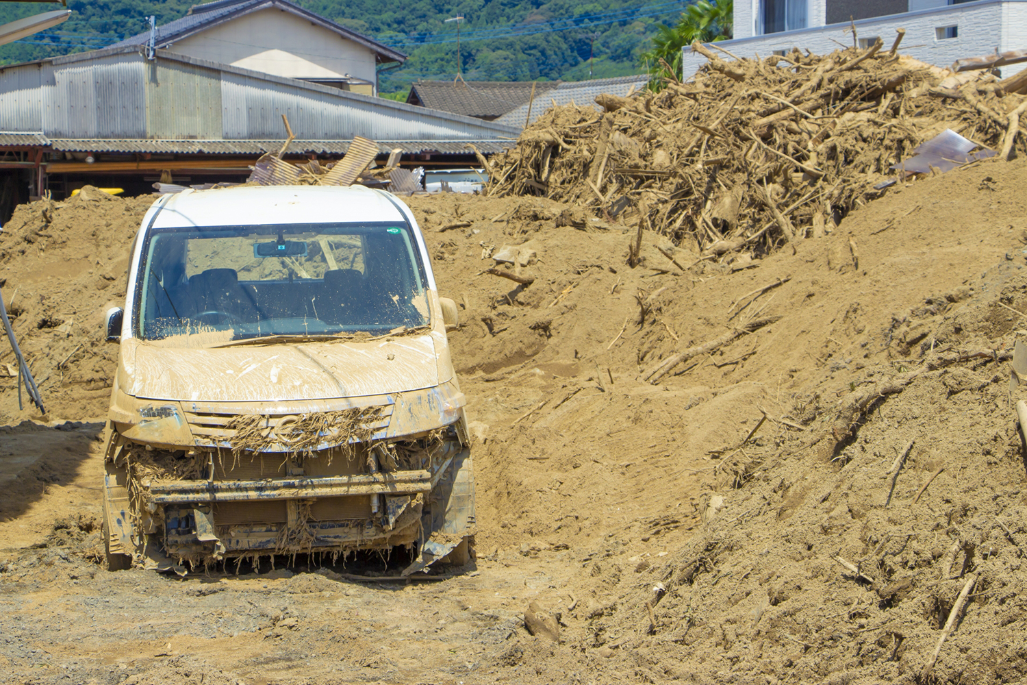 自然災害時のクルマのイメージ