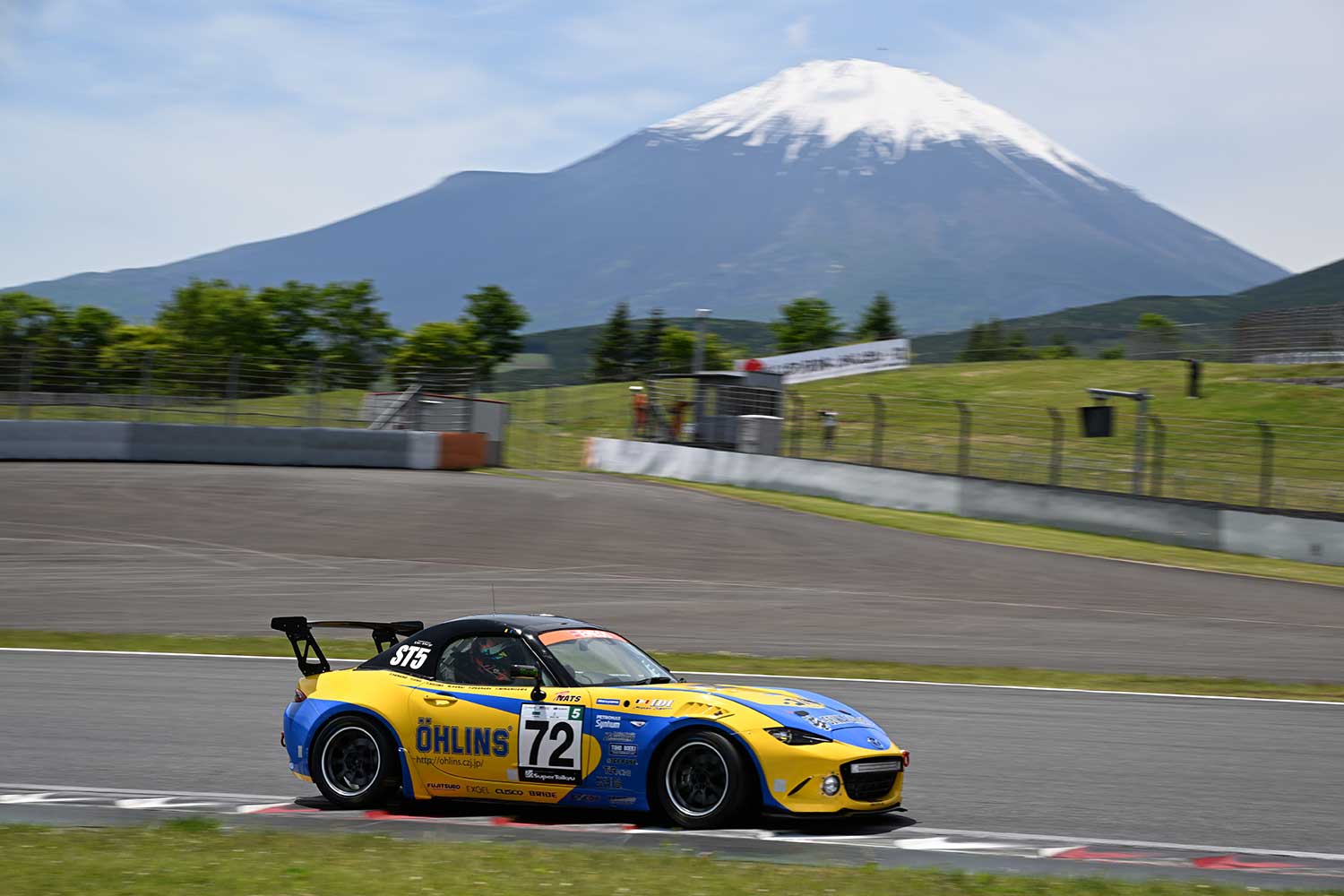 スーパー耐久第2戦の72号車の走行写真 〜 画像9