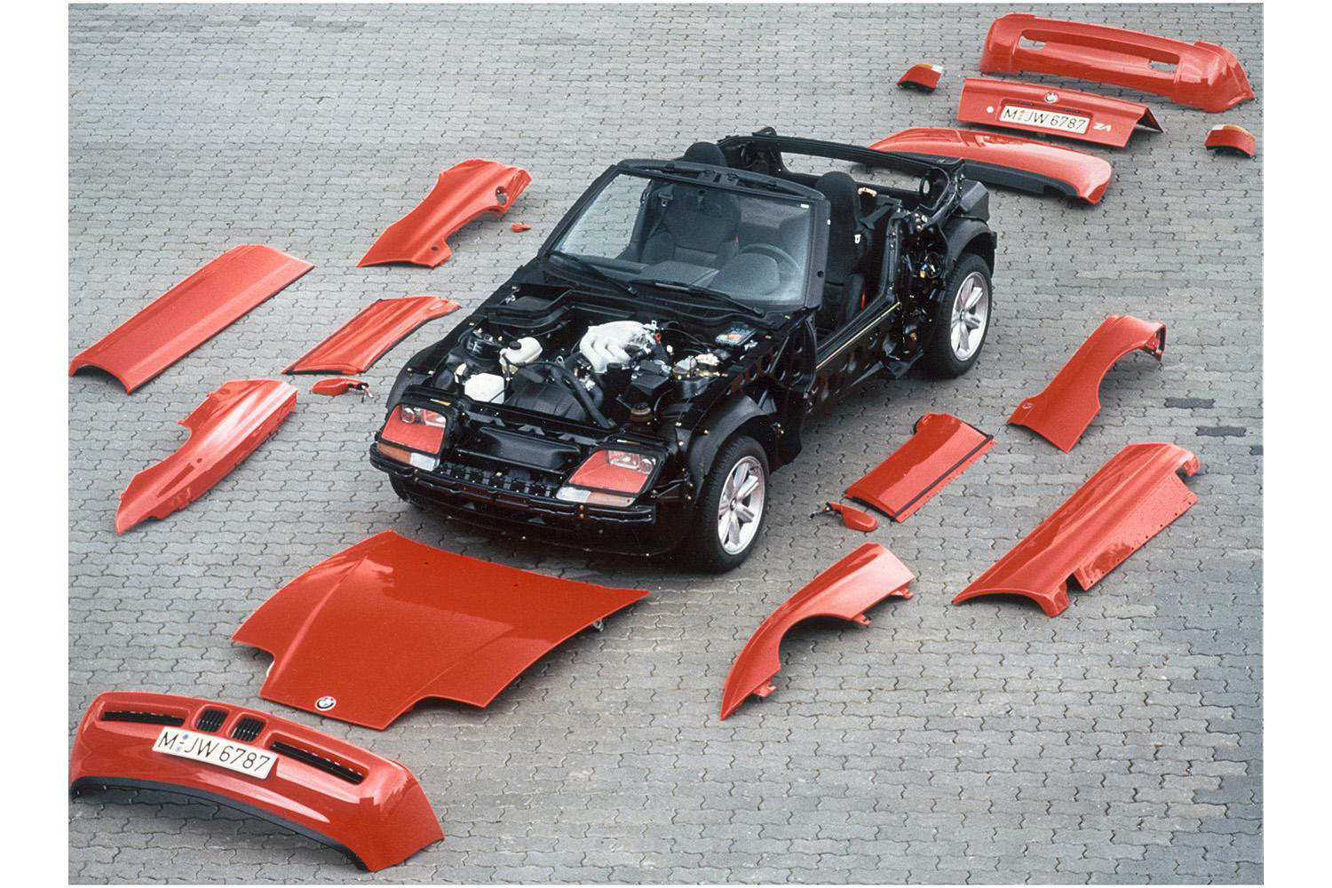 ボディパネルを取り外したBMW Z1 〜 画像34