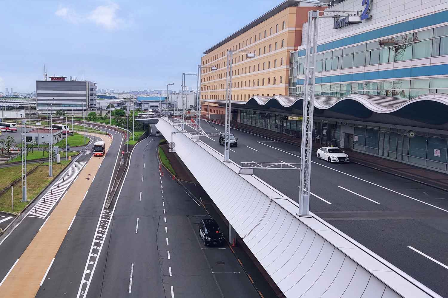 羽田空港の第二ターミナルの様子