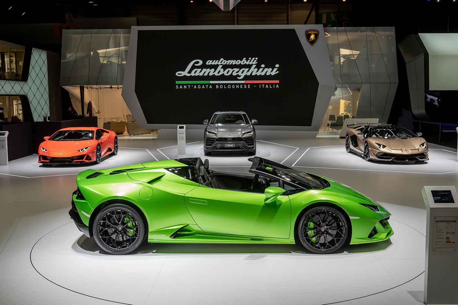 特価定番 Lamborghini ランボルギーニ ジャケット 定価10万の通販 by ZzZz's shop｜ランボルギーニならラクマ 