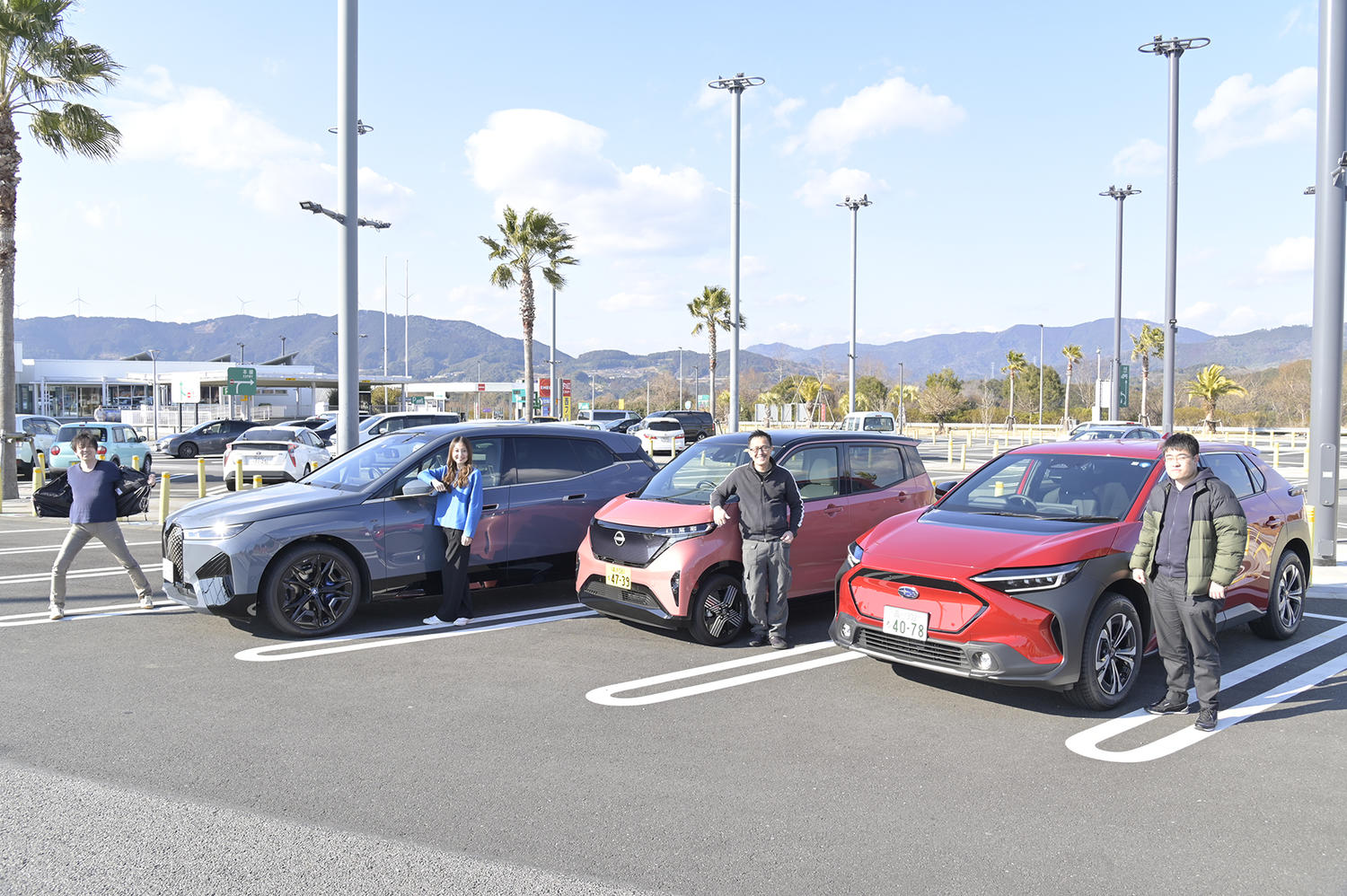 静岡SAに到着した3台のEV