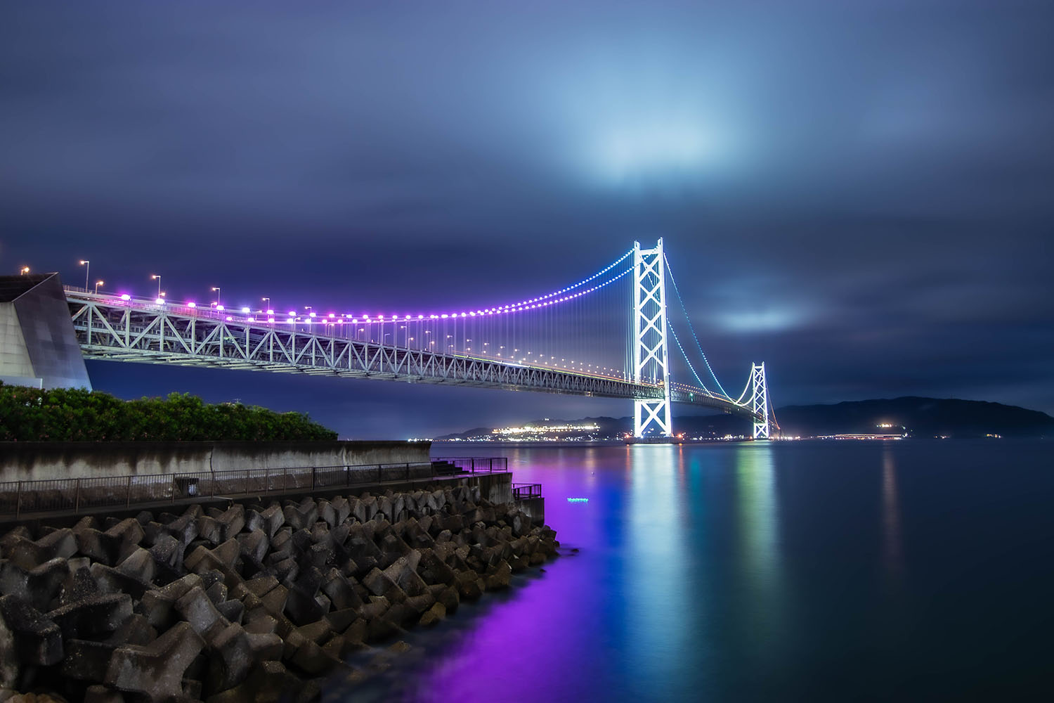 明石海峡大橋の夜景