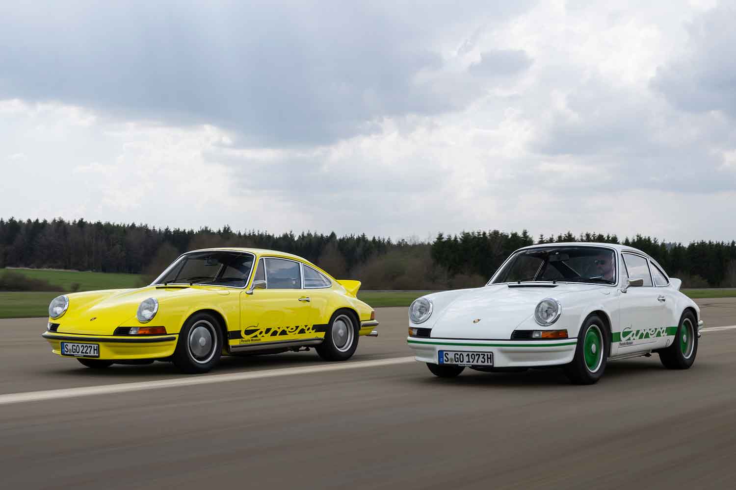 ポルシェ911カレラRS（930）の2台並び 〜 画像9