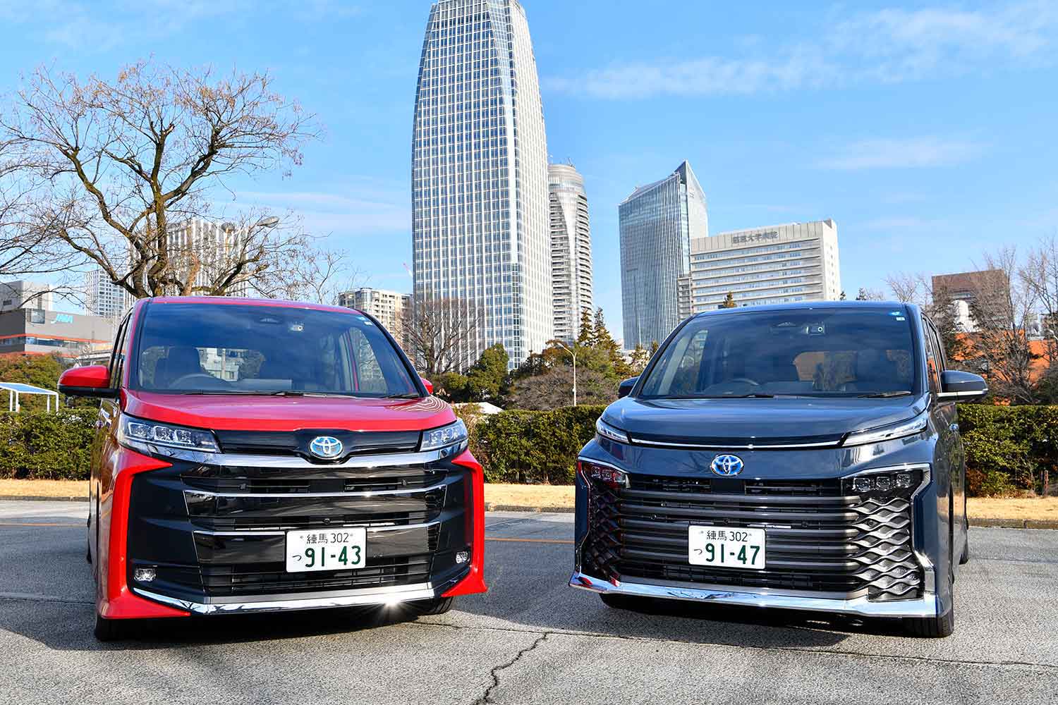 トヨタ・ノア＆ヴォクシー（4代目）の2台並び 〜 画像10