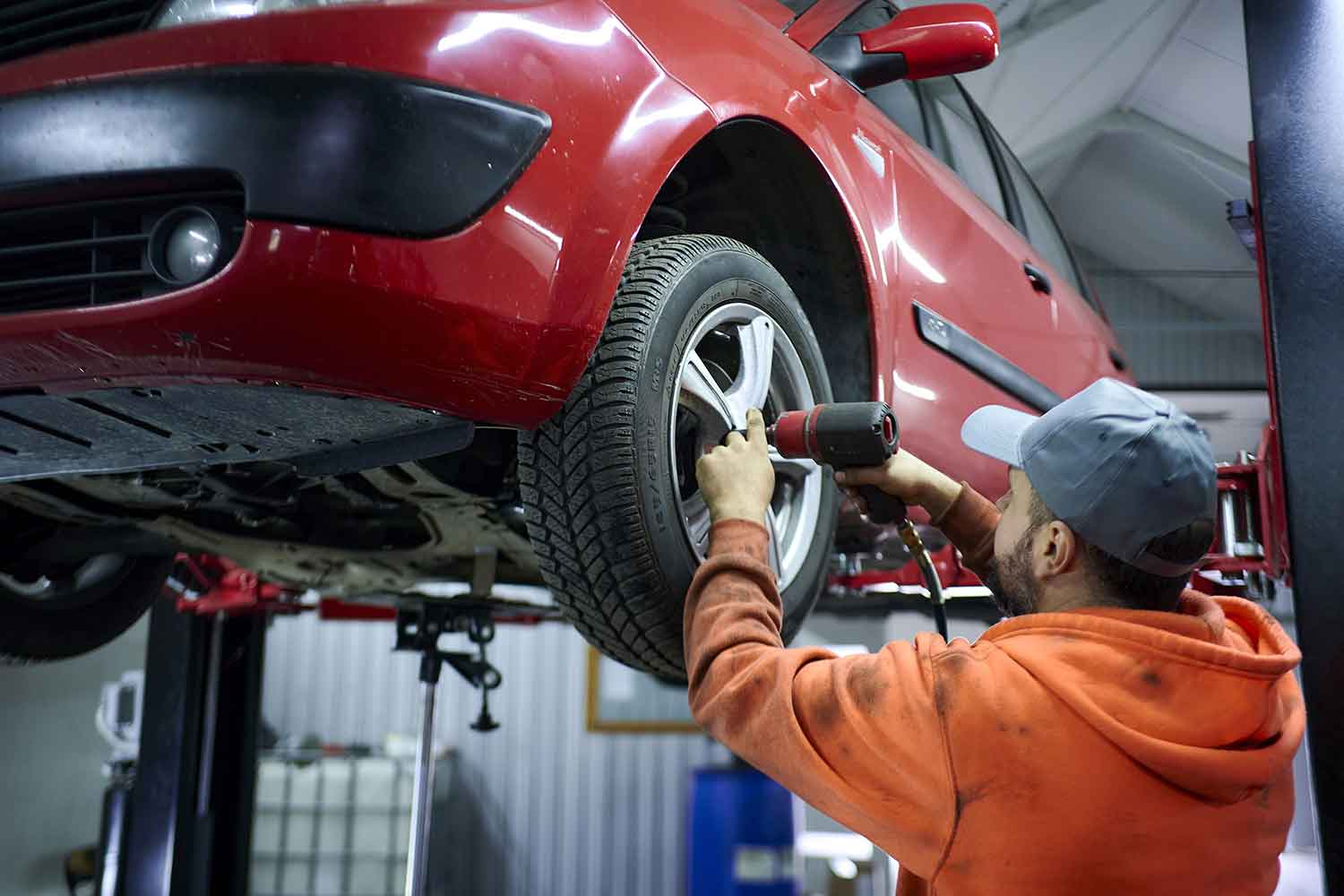 輸入車の工賃はなぜ高い？