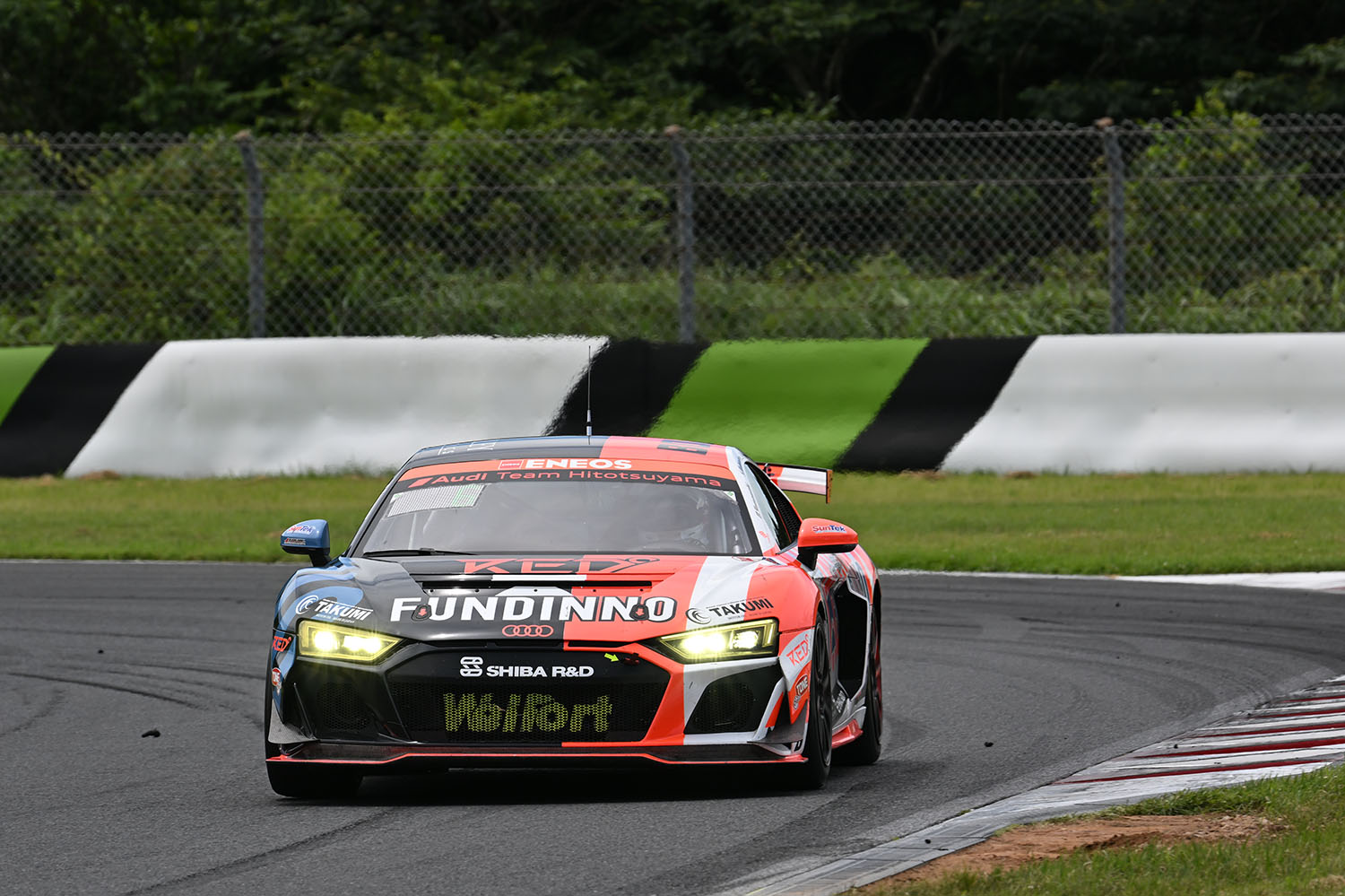 Audi Team Hitotsuyama R8 