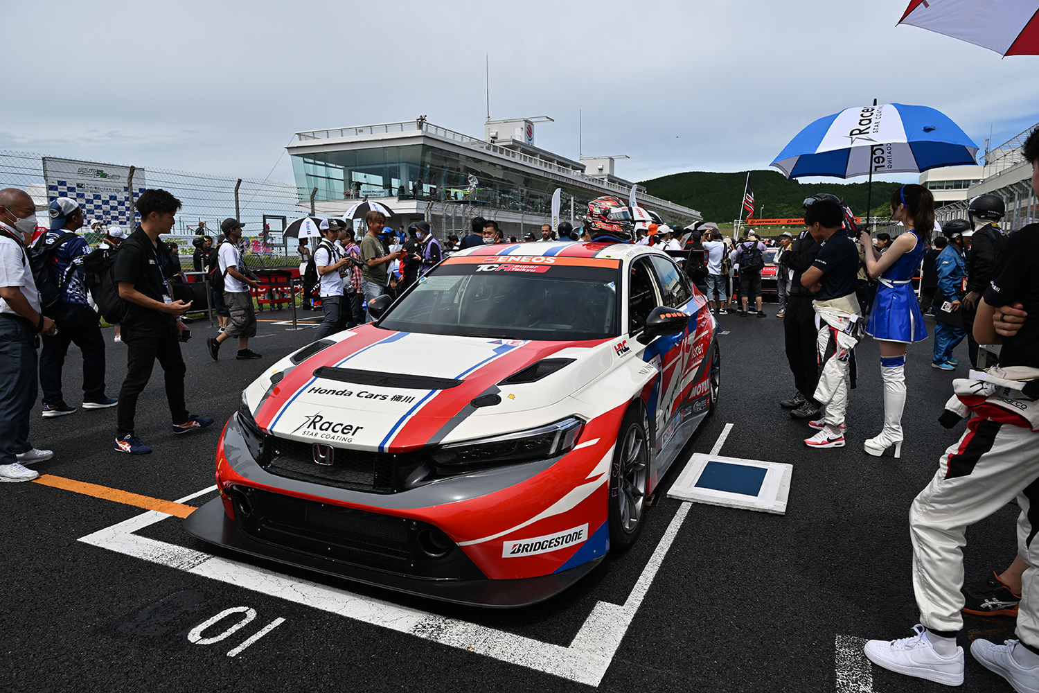 M&K RacingのシビックタイプR TCRのフロントスタイリング