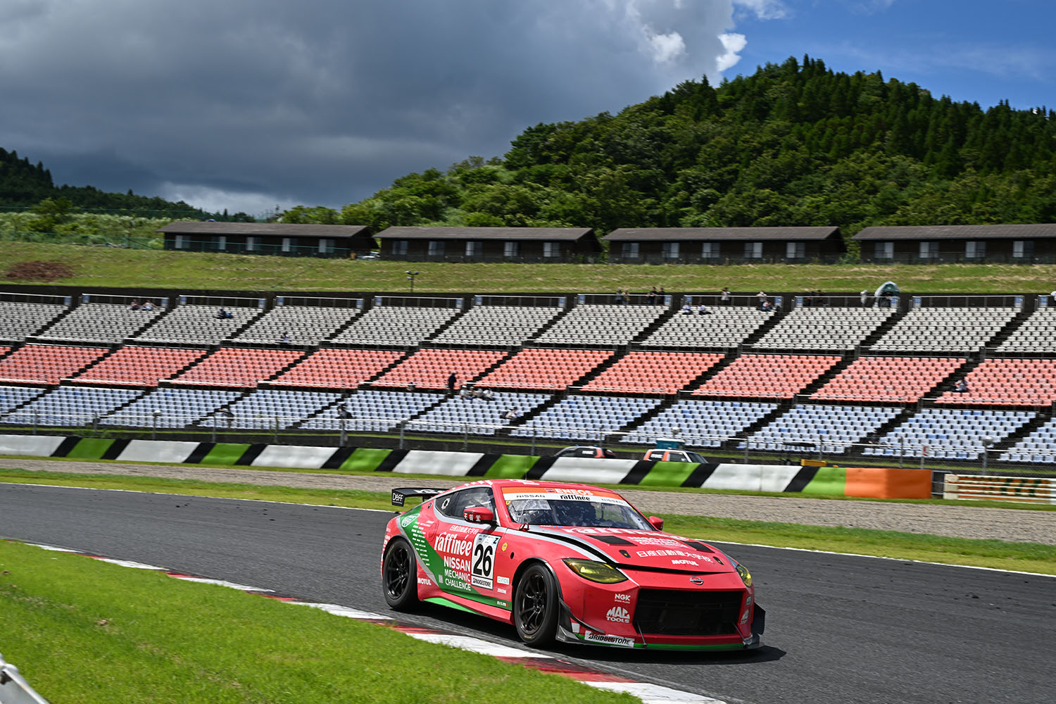 「安価」で「速い」魅力満載のGT４マシンの魅力をプロドライバーに直撃した 〜 画像58