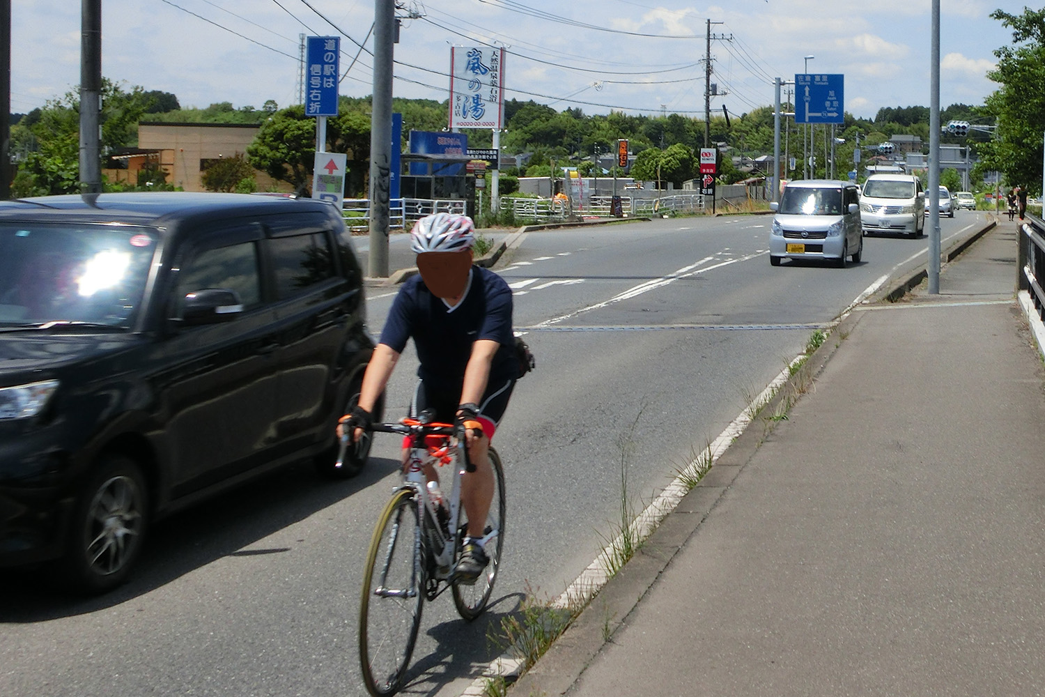 道路を走行する自転車 〜 画像8