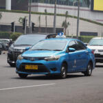 【画像】見た限り100%がMPV！　セダンタイプのタクシーがたった１年ですっかり姿を消したインドネシア 〜 画像4
