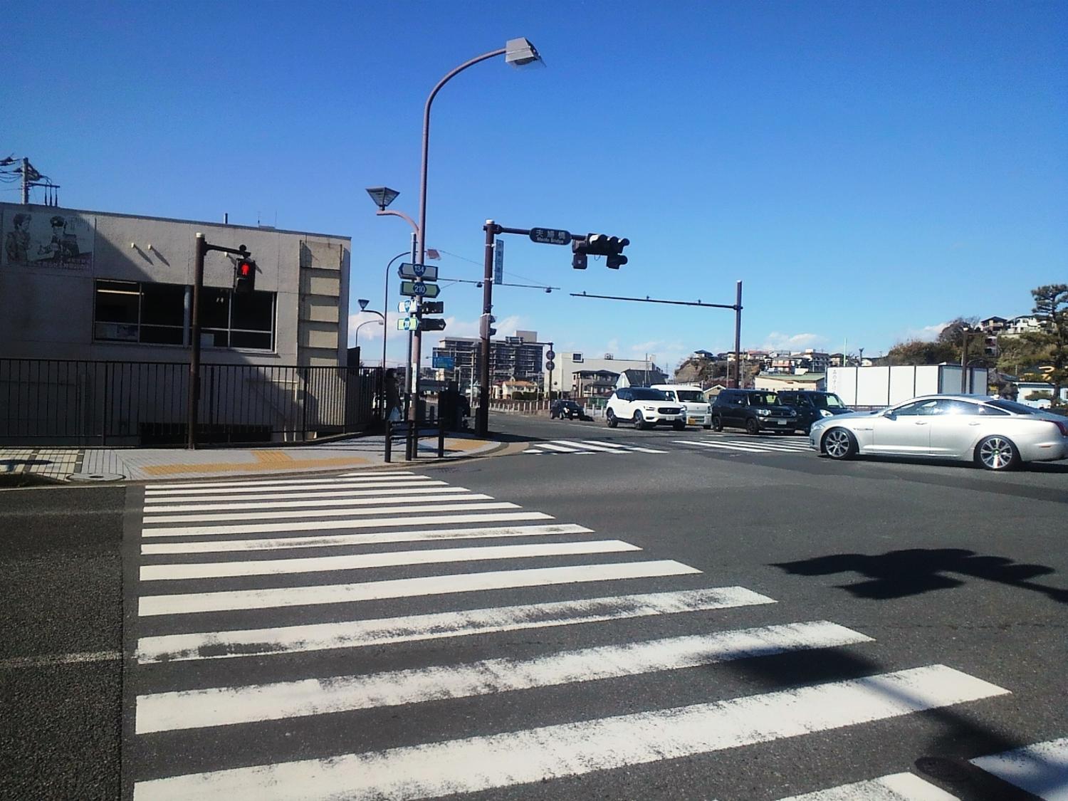 かすれた横断歩道 〜 画像6