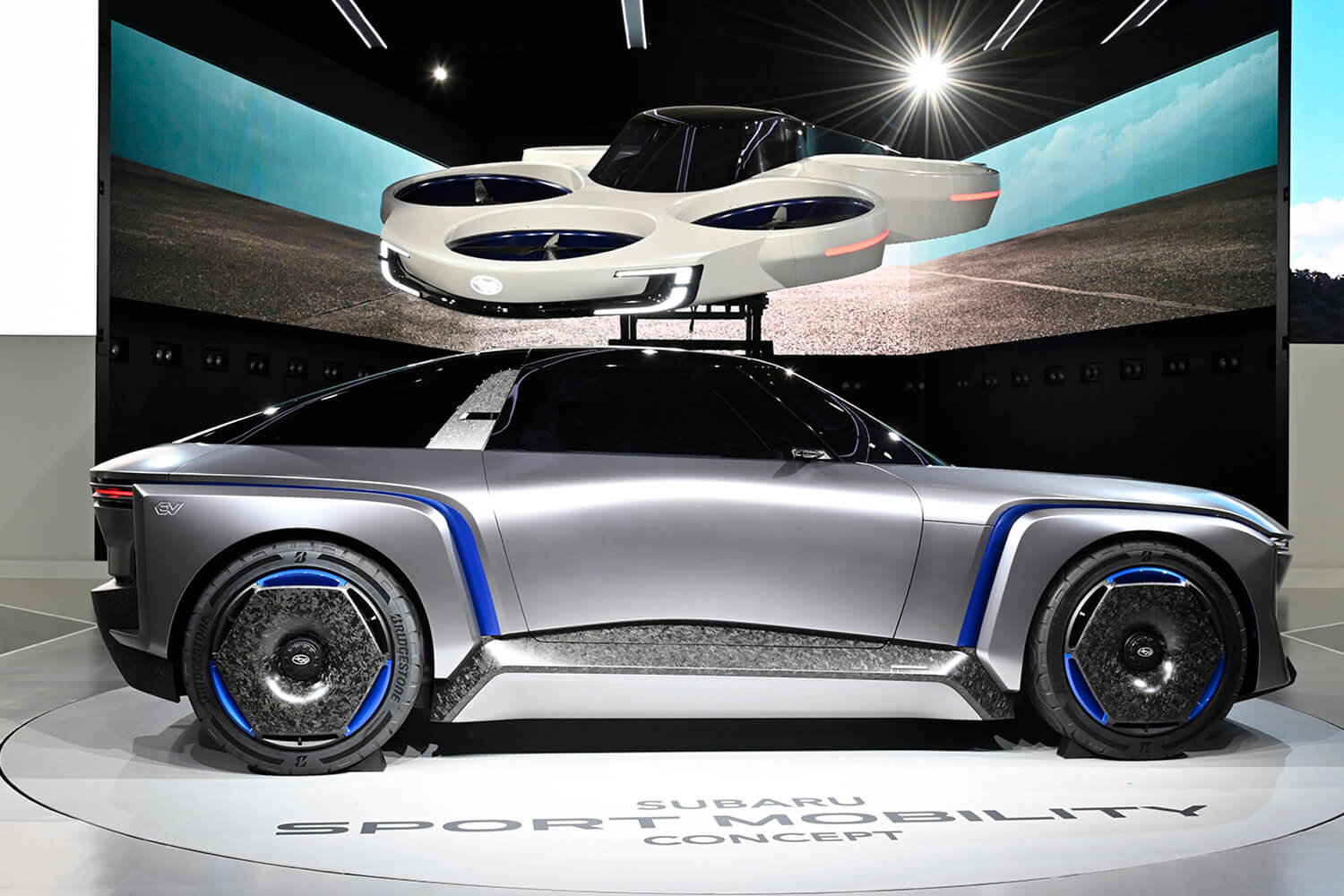 「SUBARU SPORT MOBILITY CONCEPT」のサイドビュー