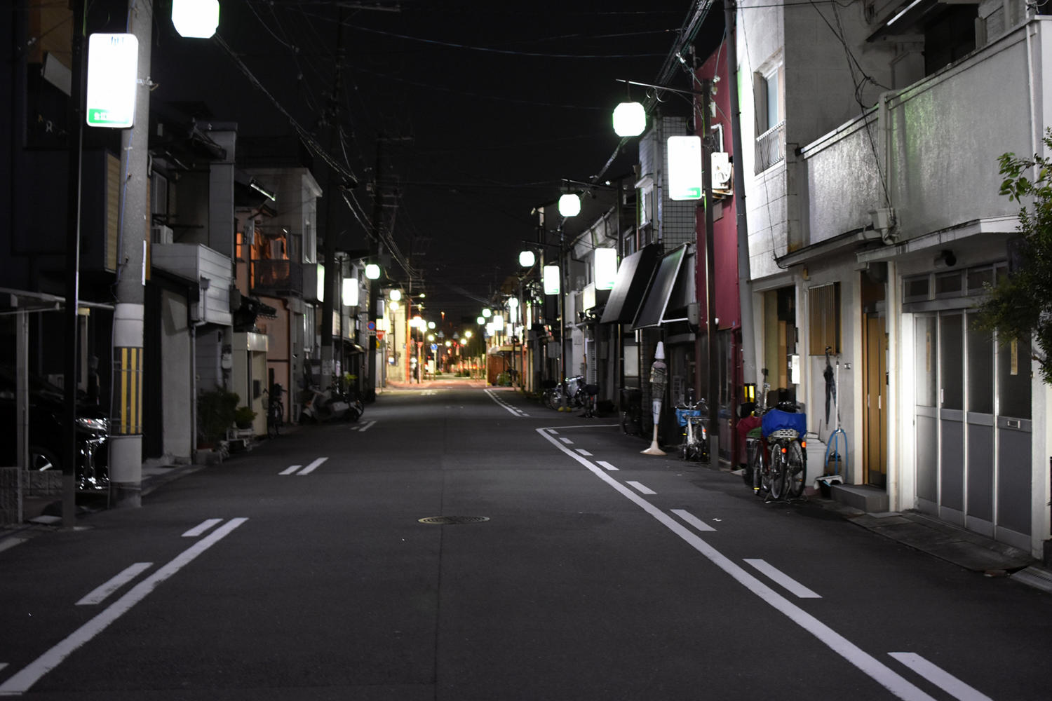 商店街に設置された街灯