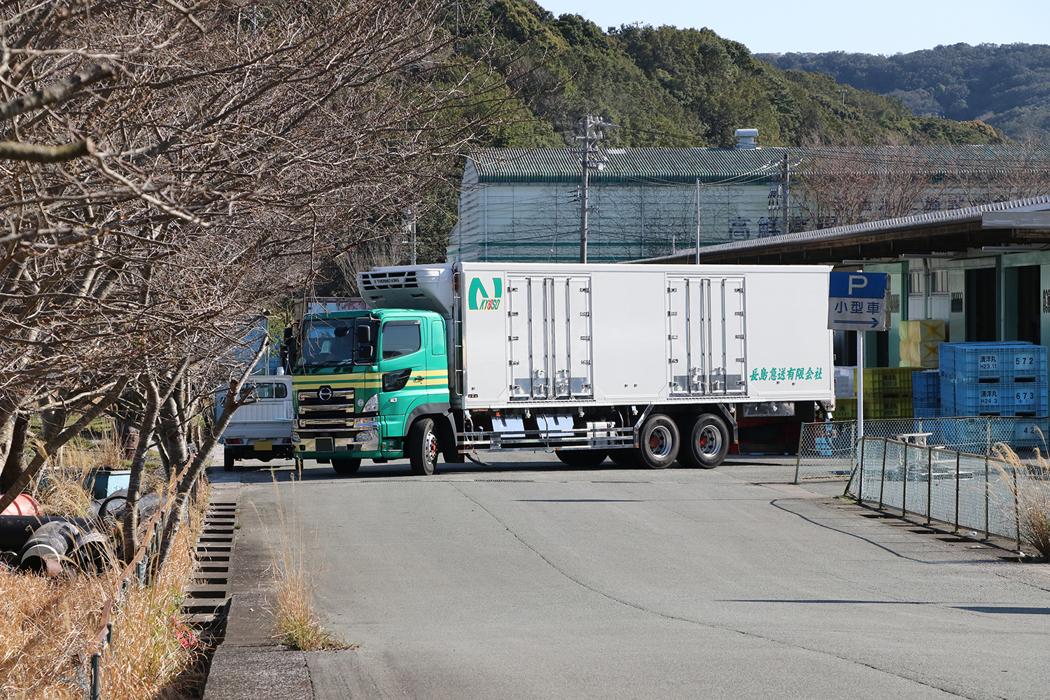 トラックのイメージ01 〜 画像1