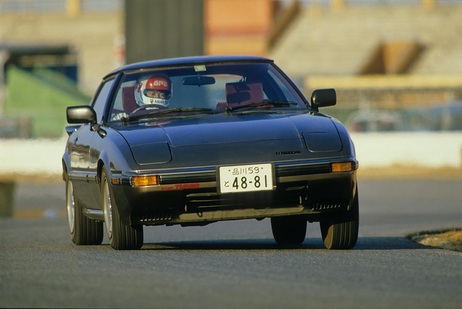 マツダRX-7（SA22C）