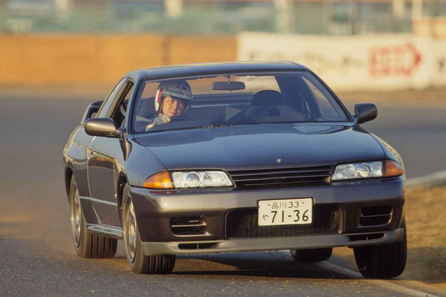 日産スカイラインGT-R（R32型）の走行写真 〜 画像11