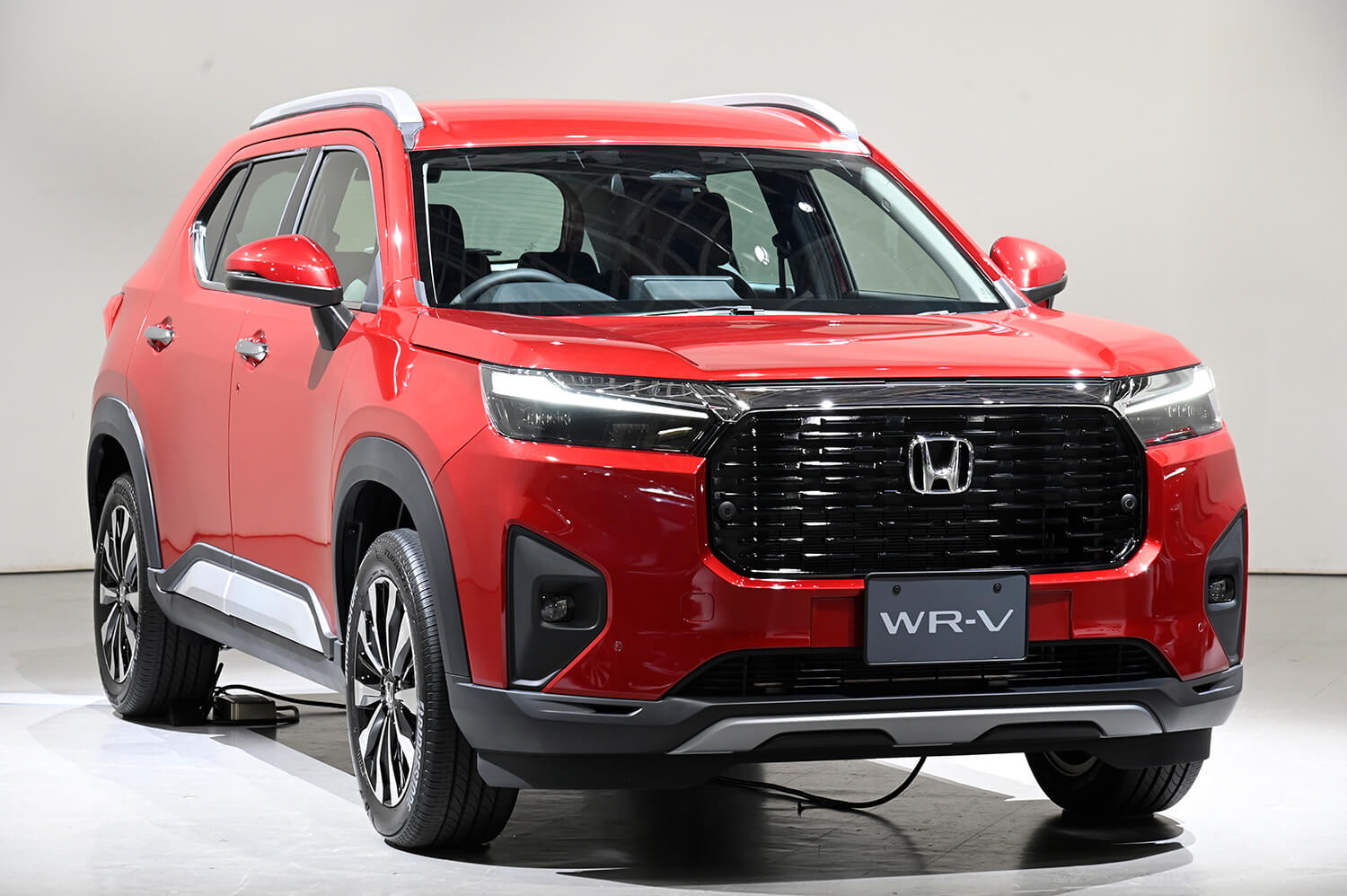 ホンダの新型SUV「WR-V」が実用性も経済性も抜群の直球ど真ん中なコンパクトSUVだった 〜 画像5