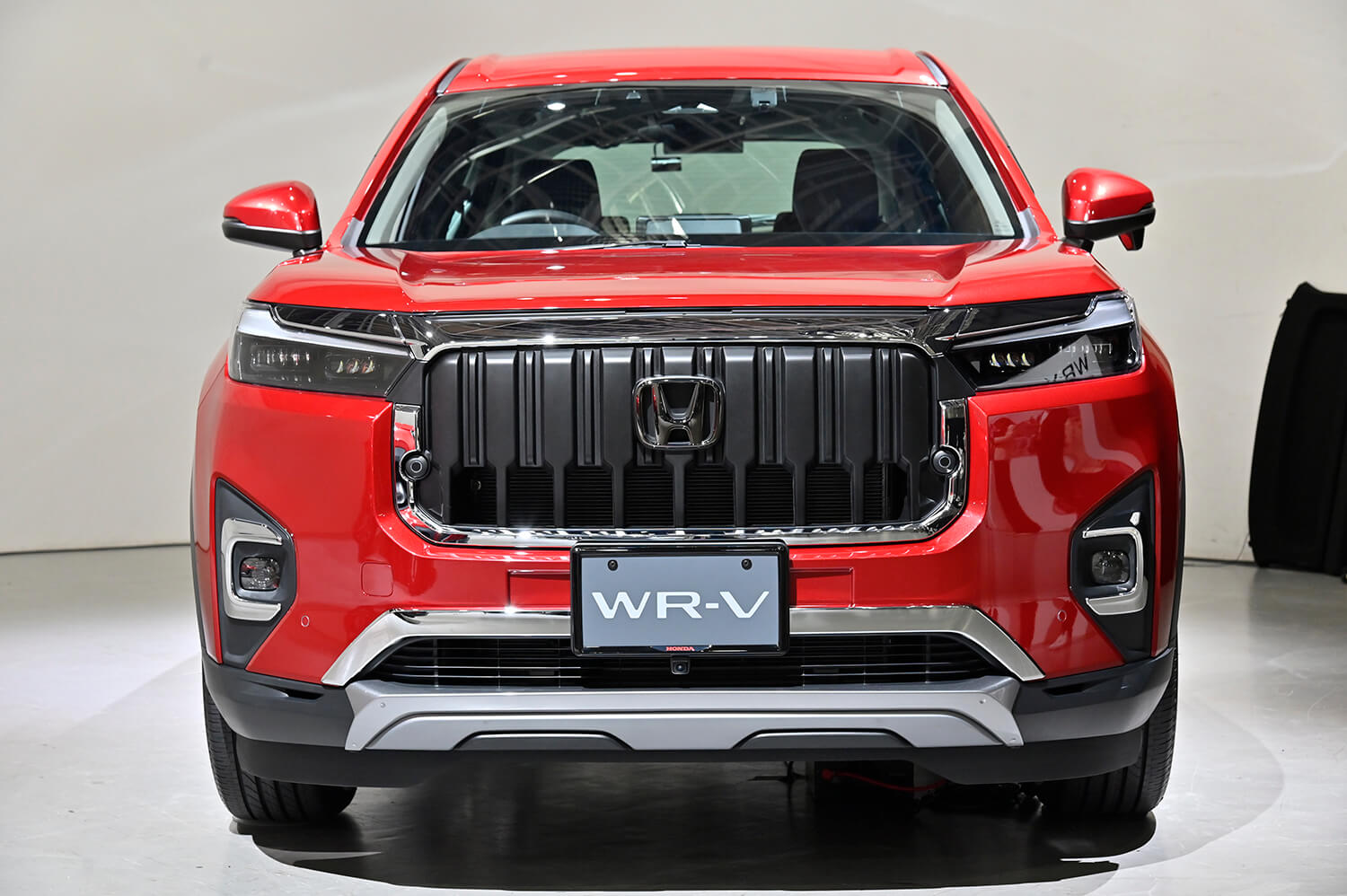 ホンダの新型SUV「WR-V」が実用性も経済性も抜群の直球ど真ん中なコンパクトSUVだった 〜 画像19