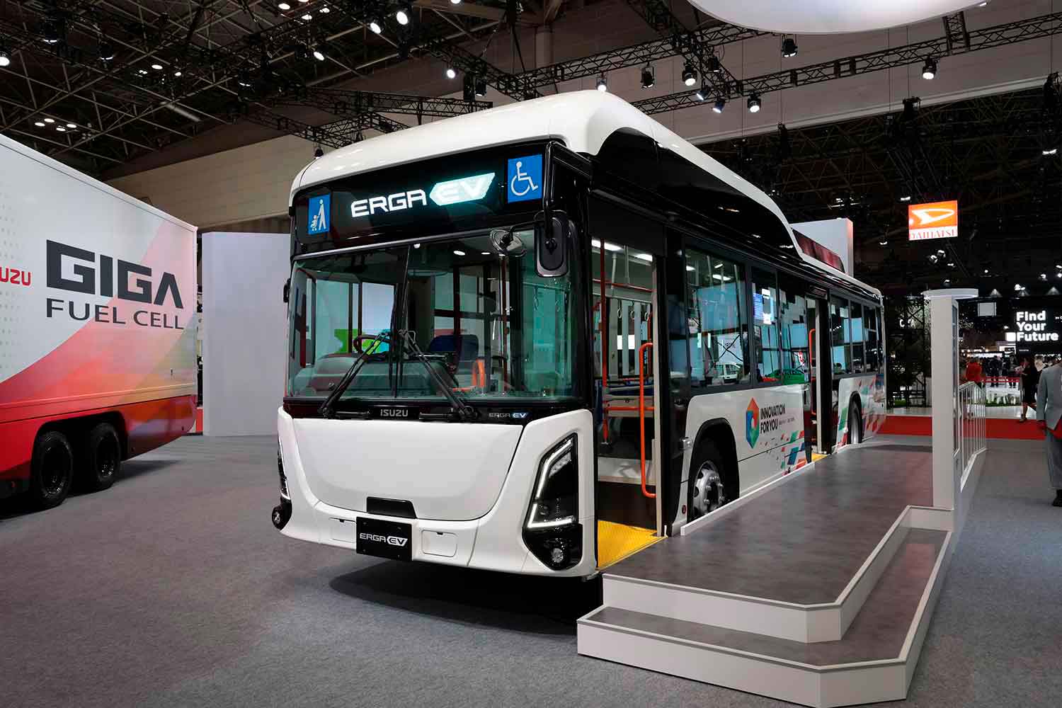 JMS2023で展示された「いすゞERGA EV」 〜 画像4